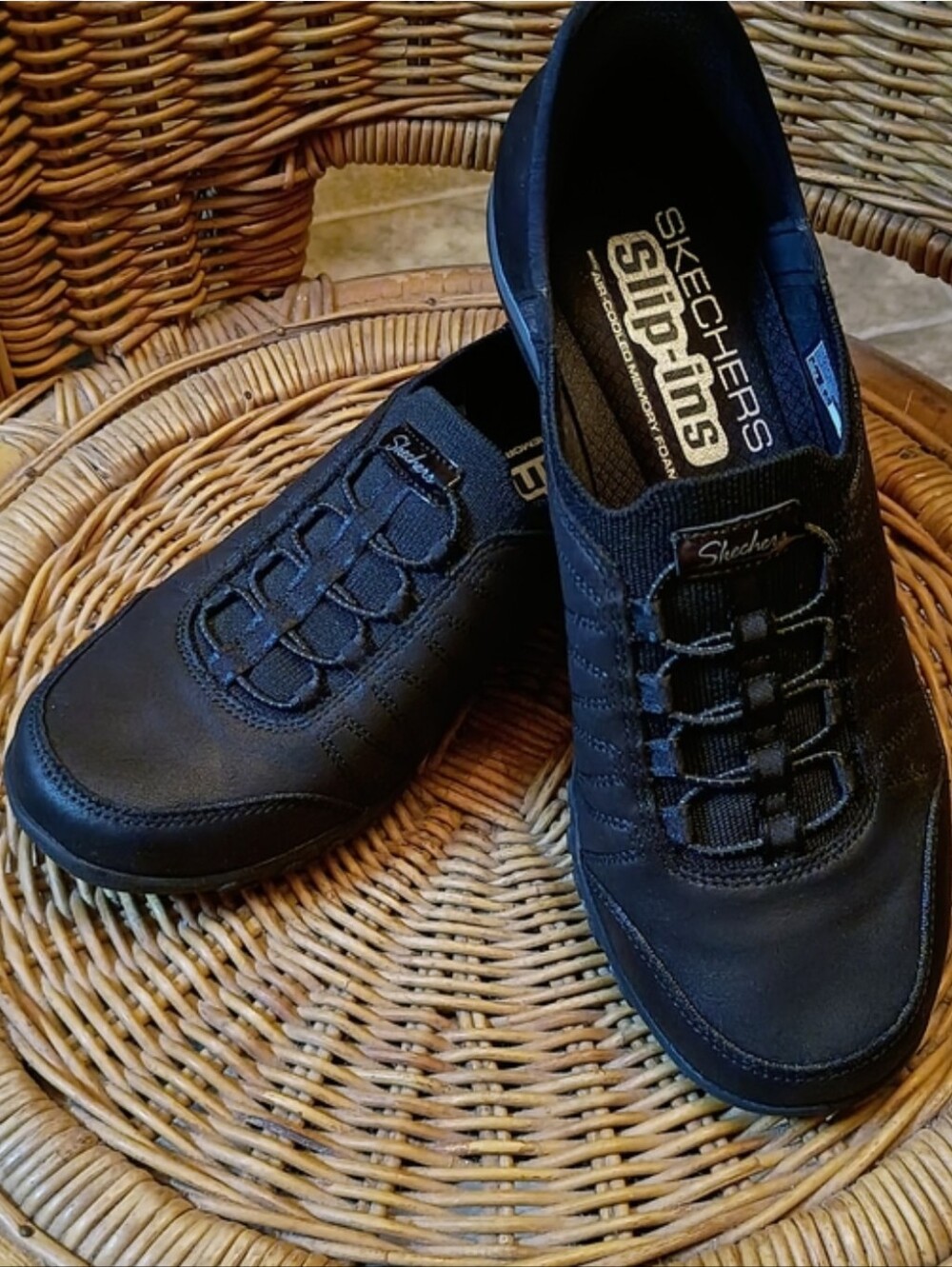Skechers Slip-On Black Memory Foam Loafers Women's Size 7, New Without Tags